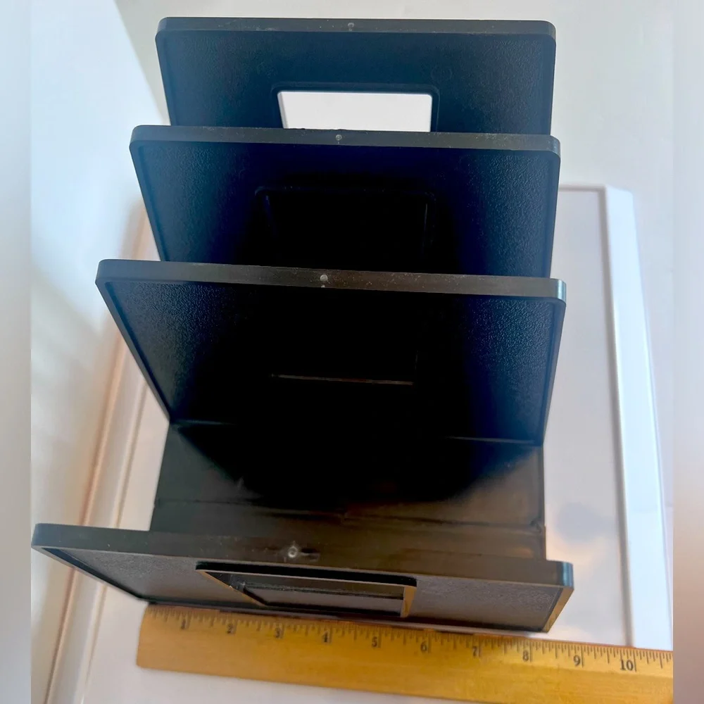 Adjustable Black Plastic File Folder Rack/Sorter. Rack has 3 Slots. Organizer. - Picture 5 of 5